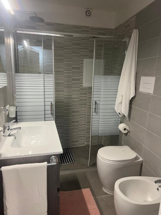 Luisana Home Наполи Екстериор снимка